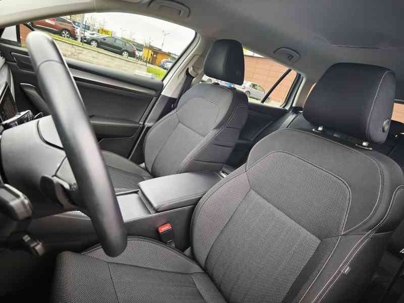 Škoda Superb combi 2.0 TDi,110kW,DSG,ČR,NAVI,DPH,kamera - foto 11