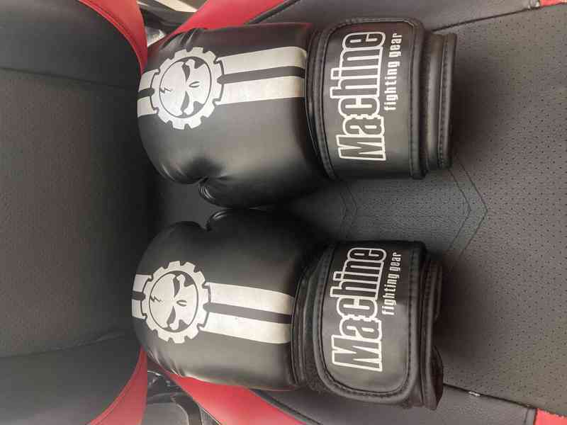 Boxerske rukavice Machine fighting gear 12oz - foto 1
