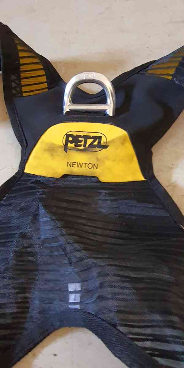 Petzl - kšíry ( postroj pro bezpečnou práci ve výškách)  - foto 5