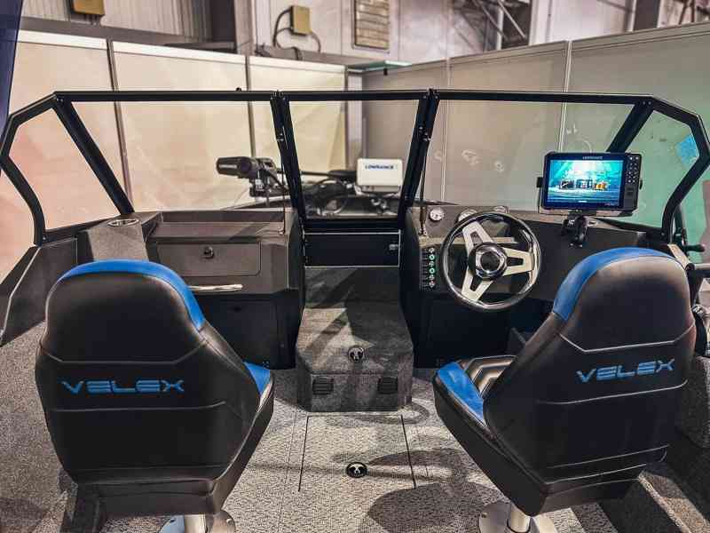 NOVÁ motor. loď Velex 585 + Mercury F 150 - foto 9