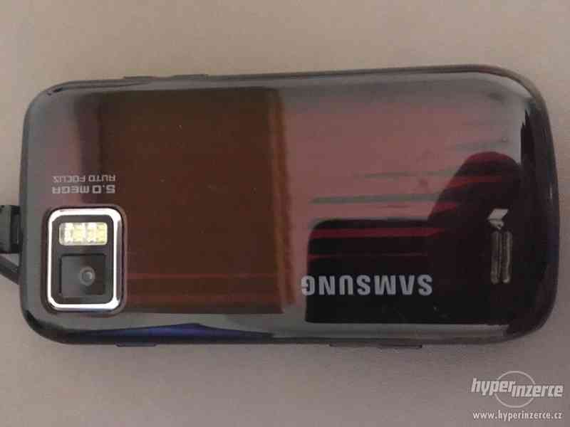 Samsung i8000 Omnia II Ruby Red - foto 2