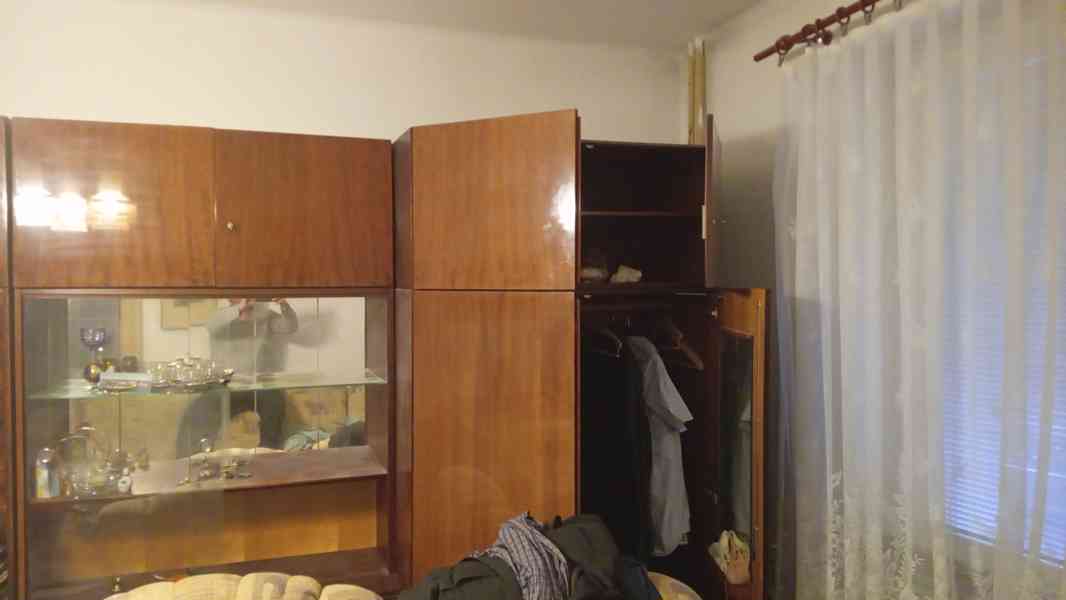 Za odvoz daruji obyvaci stenu sestavajici z 4 casti - foto 9