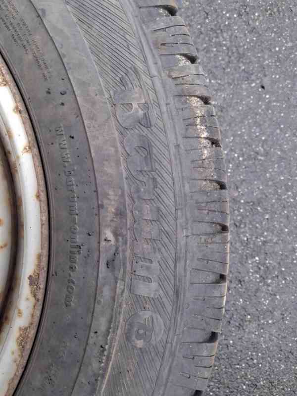 Disk 6,5Jx16H2 ET 51 + pneu 215/65 R 16C - foto 4