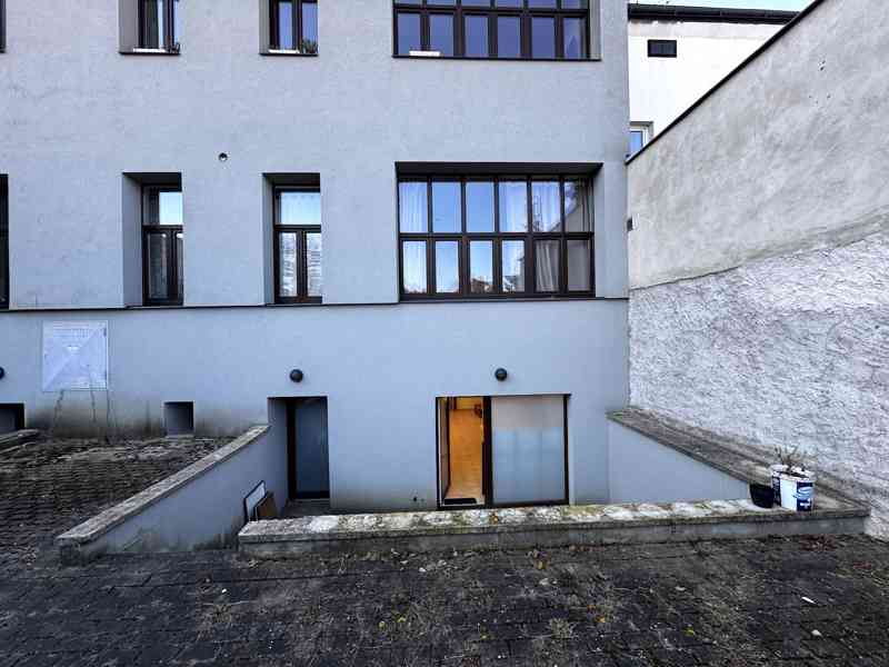 Pronájem ateliéru Štrossova, Pardubice - foto 2