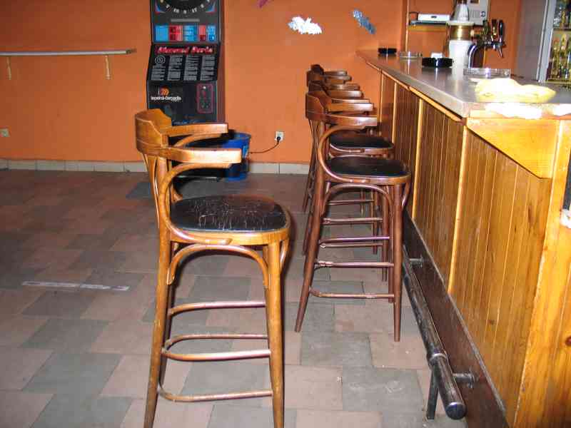 Tyč pod bar - foto 2