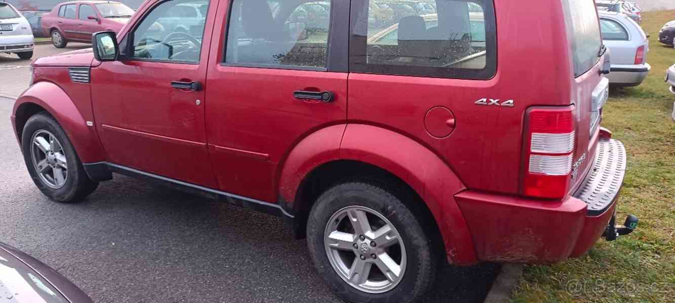 Dodge Nitro 2,8crd 4x4 - foto 3