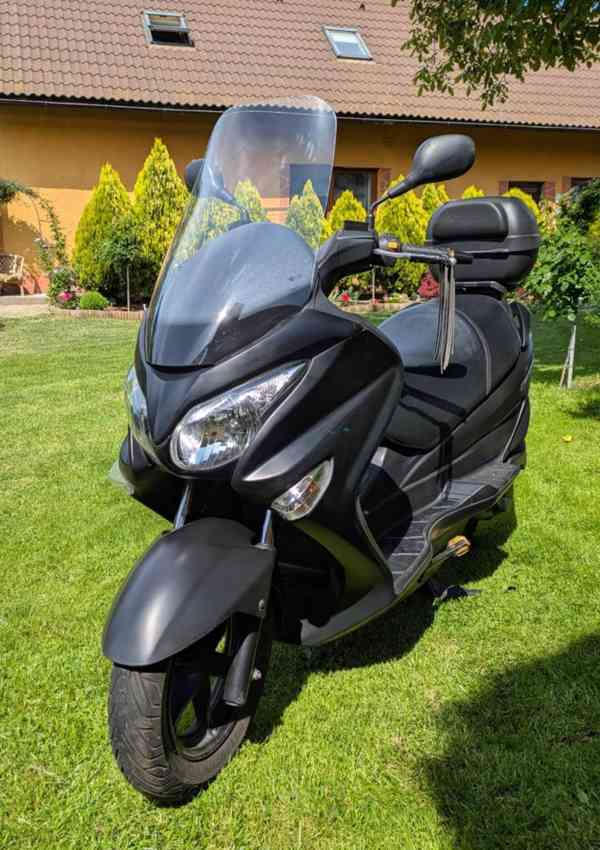 Suzuki Burgman UH 125 – TOP stav, připraven na sezónu! - foto 9