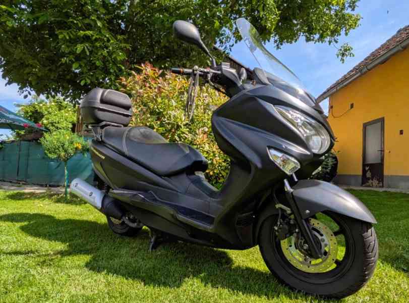 Suzuki Burgman UH 125 – TOP stav, připraven na sezónu! - foto 12