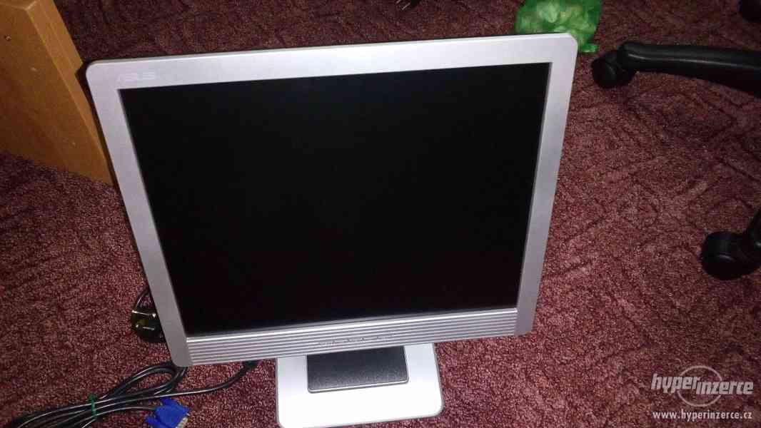 LCD Monitor Asus - foto 1