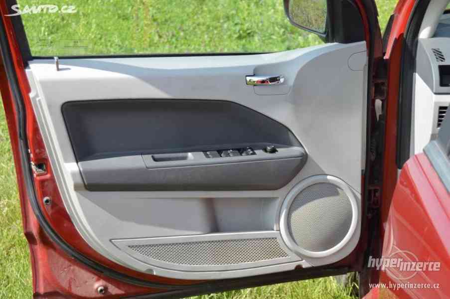 Prodám Dodge Caliber 1.8 110kW - foto 7