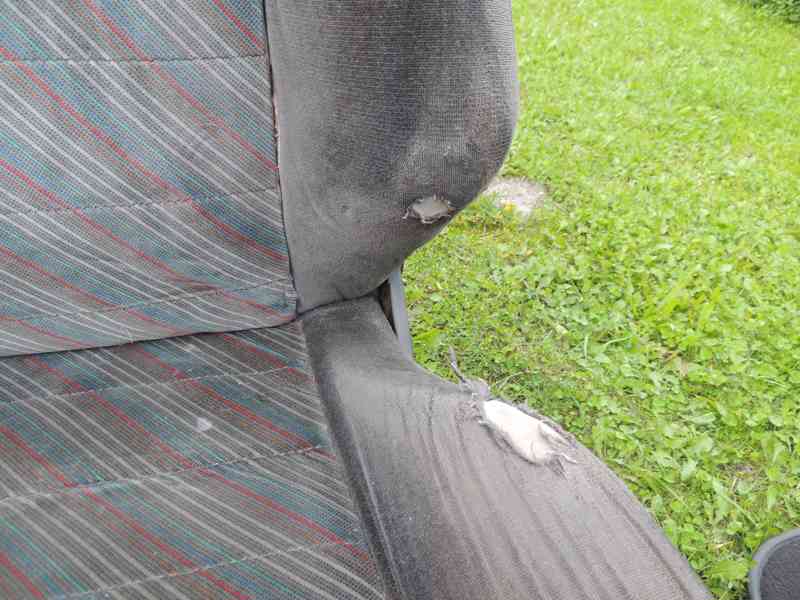 sportovní sedačky RECARO a tapecy z Kadettu GSI - foto 3