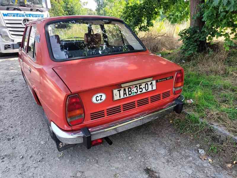Škoda 105 L 1978 typ 742 - foto 4