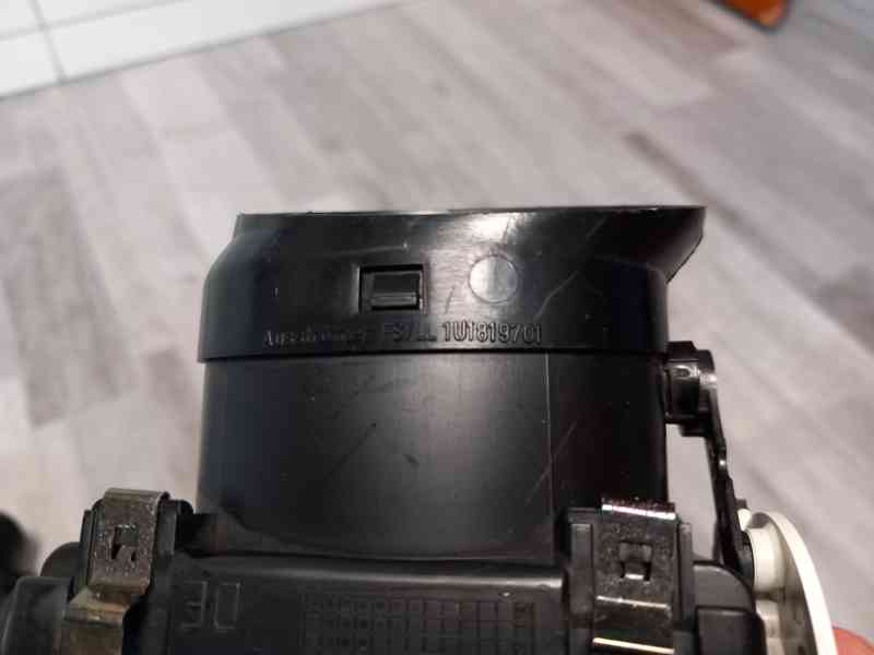 Výdechy, mřížka topení Octavia I - foto 2