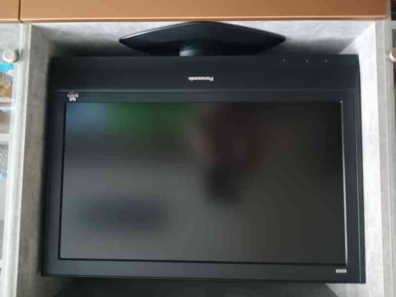 TV PANASONIC+DÁLKOVÝ OVLADAČ+STOJAN NA KAZETA+2xOBAL NA DVD - foto 4