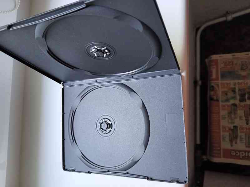 TV PANASONIC+DÁLKOVÝ OVLADAČ+STOJAN NA KAZETA+2xOBAL NA DVD - foto 2