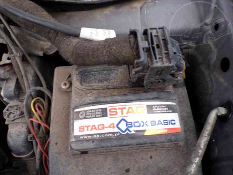 Mitsubishi Outlander 2,4 i AUTOMAT,LPG,TAŽNÉ ZAŘÍZENÍ - foto 13