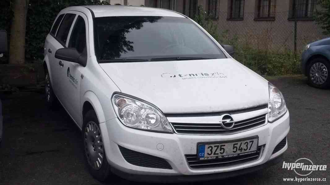 Opel Astra 1.7CDTI - foto 1