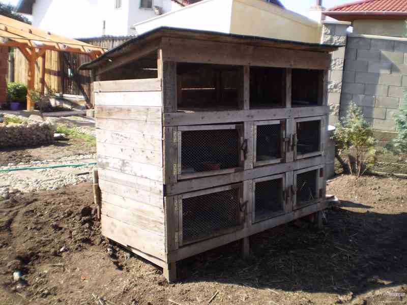 Venkovní králíkárna - foto 2