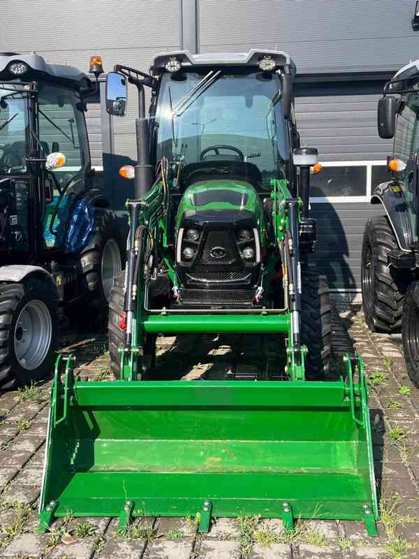 Tauros HX504 s kabinou a čelním nakladačem - foto 4