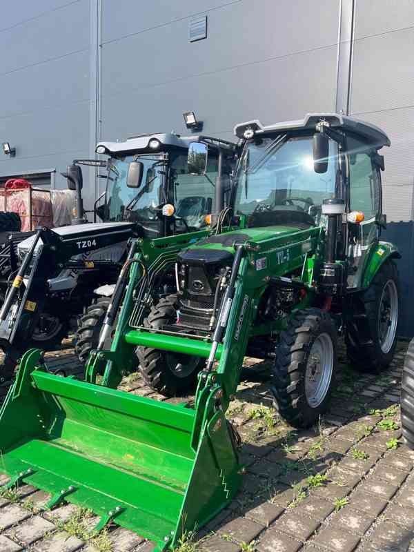 Tauros HX504 s kabinou a čelním nakladačem - foto 5