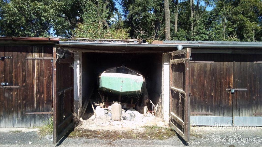 Prodám kajutovou plachetnici s přívěsem - foto 4