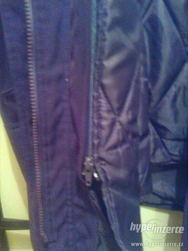 Dámská zimní fialová bunda - foto 4