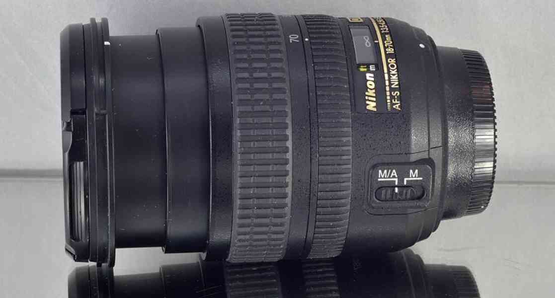  NIKON AF-S DX NIKKOR 18-70mm f/3.5-4.5 G IF ED - foto 8