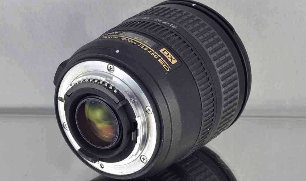 NIKON AF-S DX NIKKOR 18-70mm f/3.5-4.5 G IF ED - foto 5