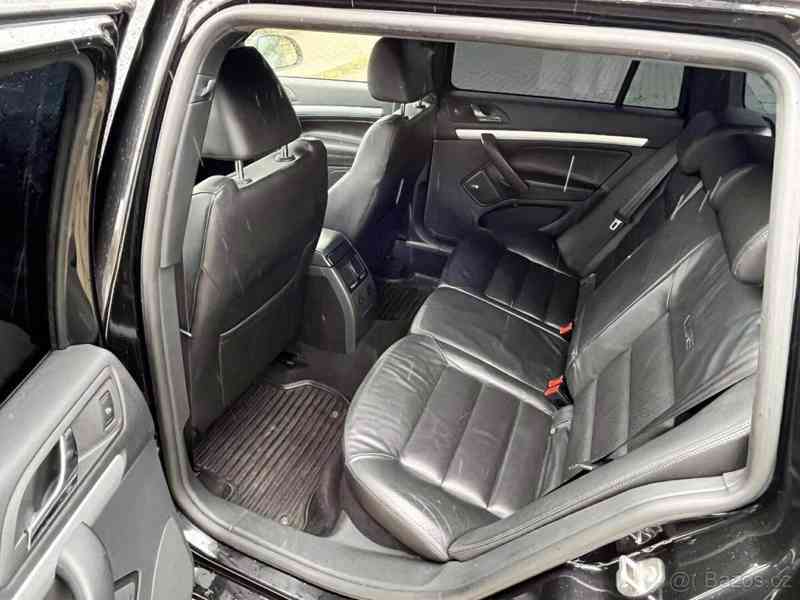 Škoda Octavia 2,0   TDI CR 125kw, 2010, 295tis.km - foto 19