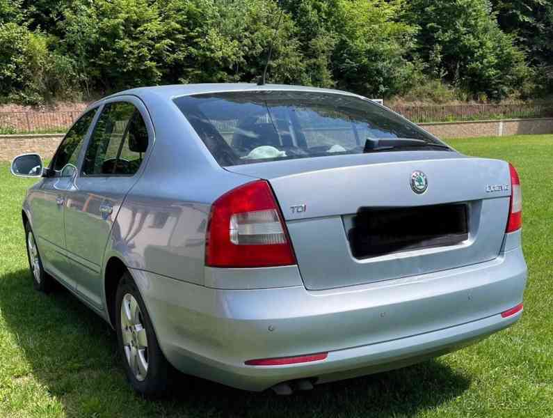 Škoda Octavia 2,0   2 - foto 12