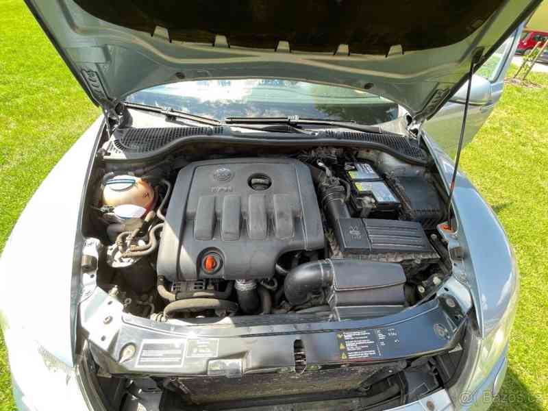 Škoda Octavia 2,0   2 - foto 9