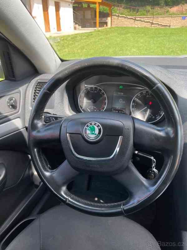 Škoda Octavia 2,0   2 - foto 10