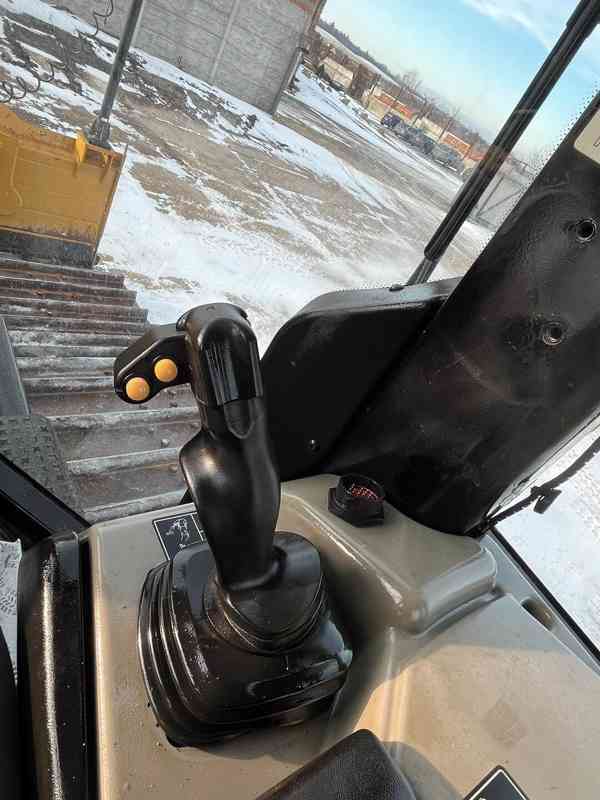 Buldozer Caterpillar D6N LGP (Možnost leasingu) - foto 15