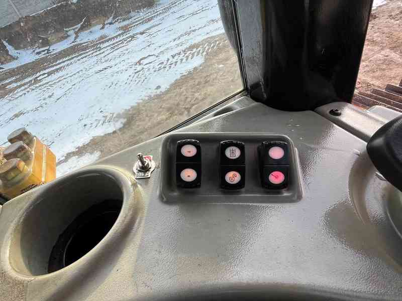 Buldozer Caterpillar D6N LGP (Možnost leasingu) - foto 12