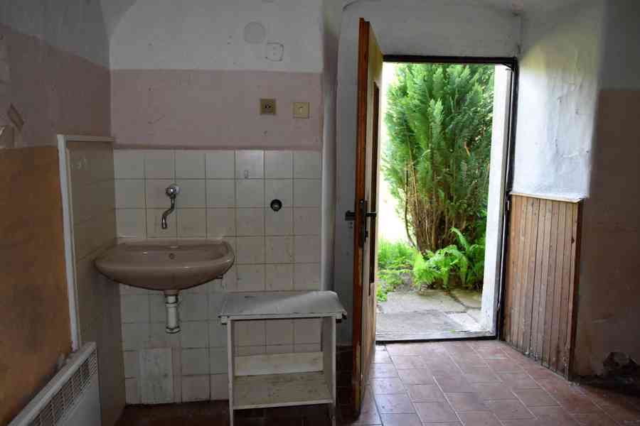 Starý Ples - prodej rodinného domu s pozemkem 2375 m2 - foto 11