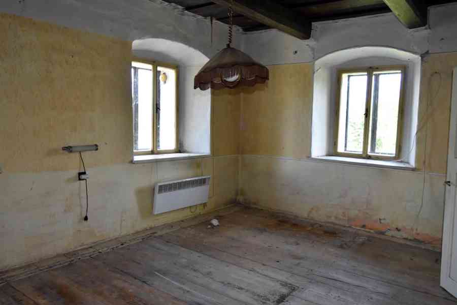 Starý Ples - prodej rodinného domu s pozemkem 2375 m2 - foto 8