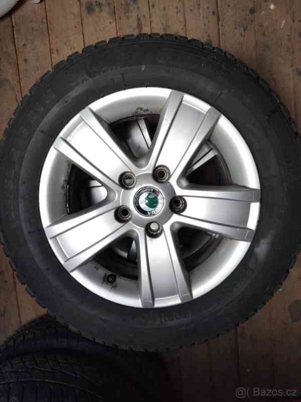 Škoda Octavia 1,9 facelift 1,9tdi. 77kw r.v.2009 - foto 14