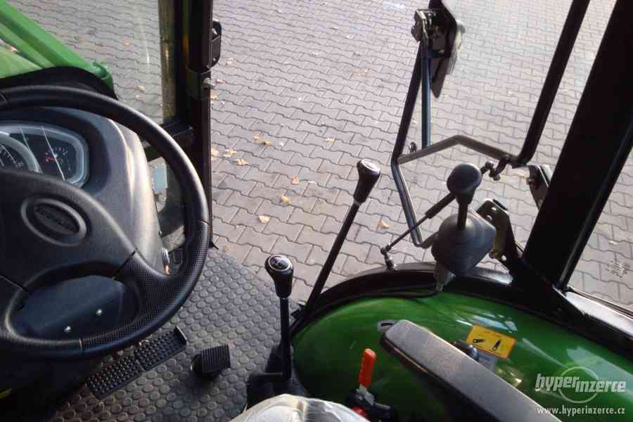 Nový traktor CHERY CR504 s čelním nakladačem a kabinou - foto 3