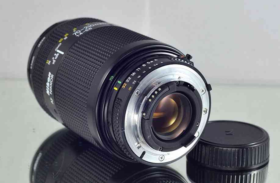 NIKON AF NIKKOR 70-210mm 1:4-5.6 *full-frame TELE  - foto 4