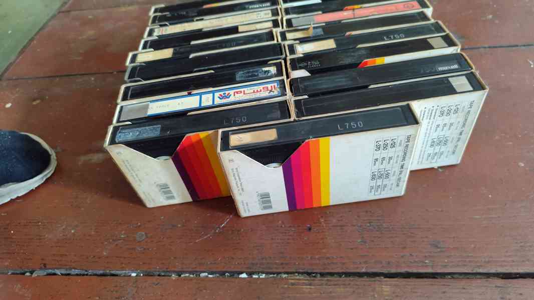 Staré VHS a BETA plus kazety - foto 7