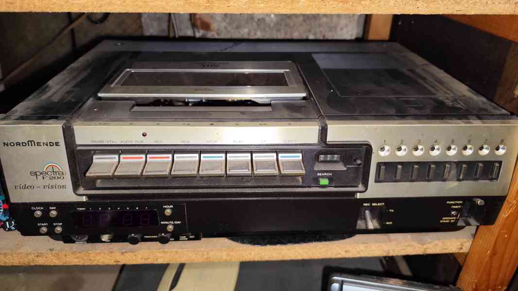 Staré VHS a BETA plus kazety - foto 4