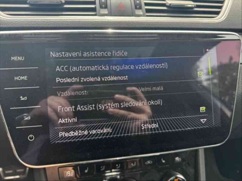 Škoda Superb 2,0   TDI 140kW, 4x4, DSG - foto 9