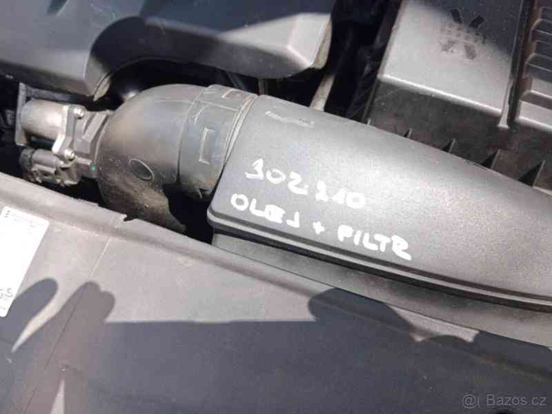 Volkswagen Golf 1,9 TDI 103kW - foto 16