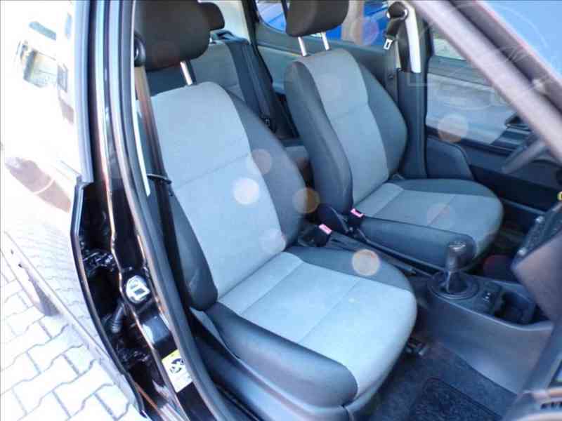 Škoda Fabia 1,2 TSI TAŽNÉ ZAŘÍZENÍ,KLIMA - foto 11