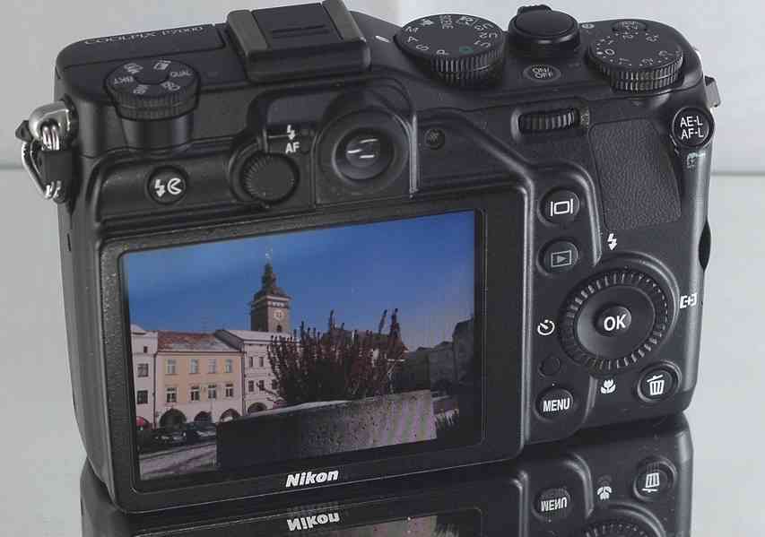 Nikon CoolPix P7000 * 7x Op.ZOOM, Full HDV**Brašna - foto 7