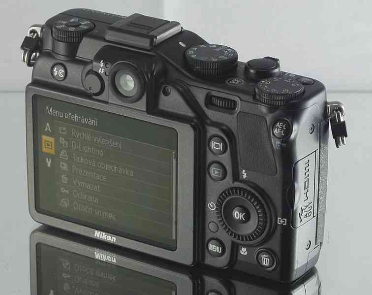 Nikon CoolPix P7000 * 7x Op.ZOOM, Full HDV**Brašna - foto 6