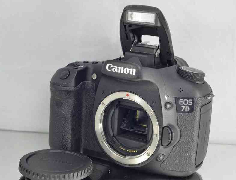 Canon EOS 7D **Polo-profesionál DSLR*18 Mp*FullHDV*15500 exp - foto 3