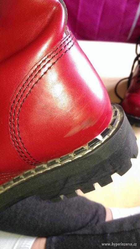 Prodám 20-dírkové červené boty zn.Steel - foto 3