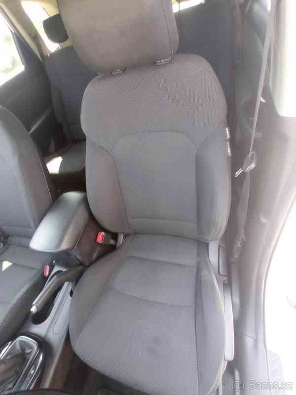 Kia Carens 1,7   Comfort plus CRDI, 2016, 1.maj - foto 4