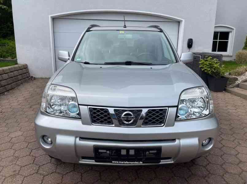 Nissan X-Trail 2.5i Elegance AUT benzín 121kw - foto 16